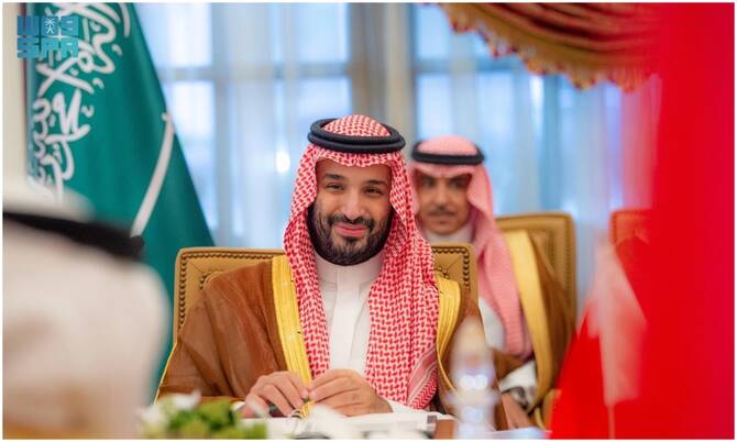 Saudi and Bahraini officials sign agreements during gathering in Manama