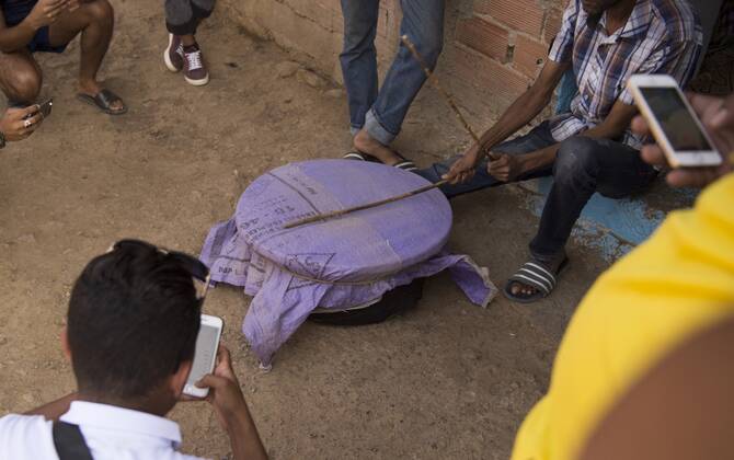 Spain busts gang flying hashish helicopters from Morocco