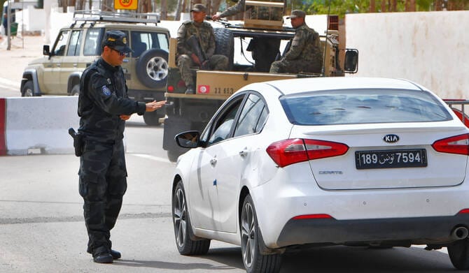 Tunisian police clash with youths in Kairouan after man’s death